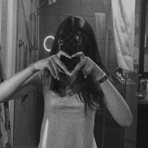 Meet your Posher, Ava